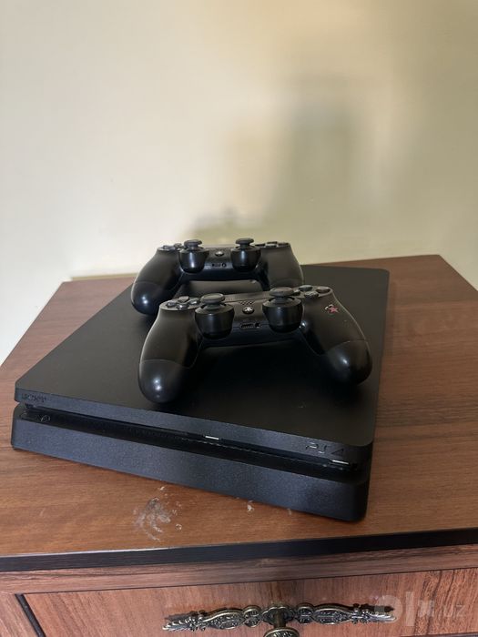 Playtayshon PS4 slim 1 TB
