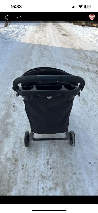 Продам коляску joie