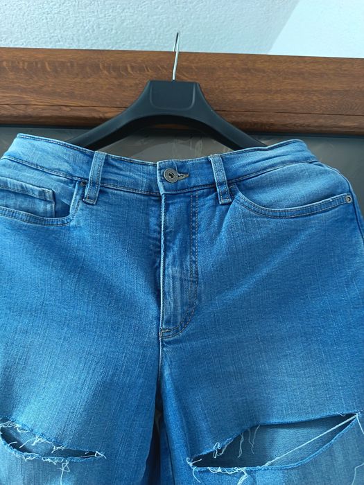 Blugi cu talie înaltă mărimea 38