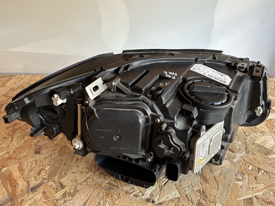 BMW F10 F11 LCI Ляв Bi-Xenon фар HELLA LED 63117343909