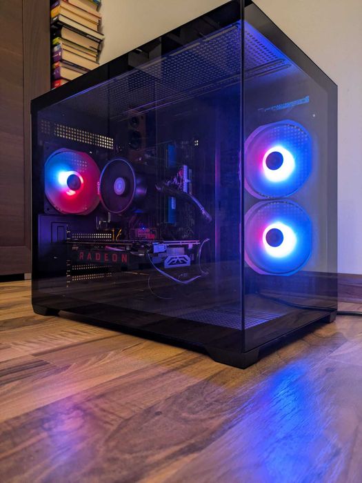 Calculator gaming Ryzen 5, SSD, Placa video Radeon RX, Windows 11