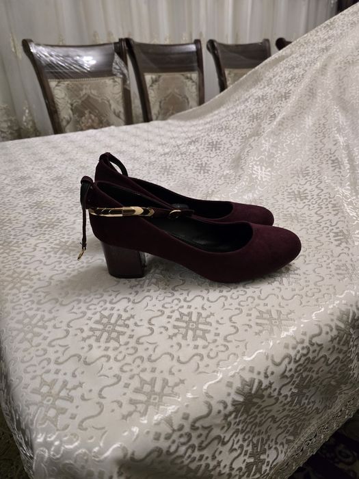 Tufli vecherniy bardoviy svet