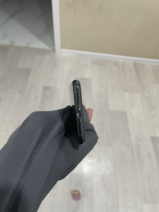 Продам айфон 11 про в идиальном состояни