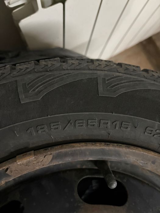 Продам Зимнюю резину с дисками