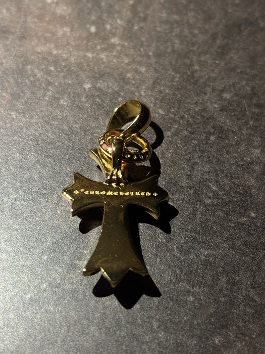 Chrome hearts heart pendant gold aur opium