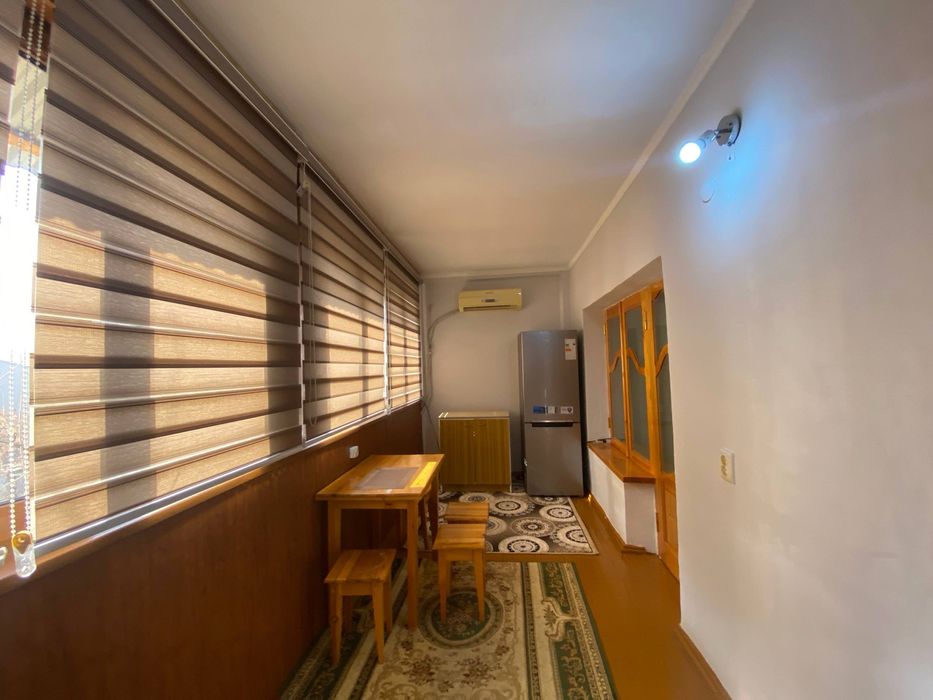 3 xona Gagarin yulni usti gishtli dom