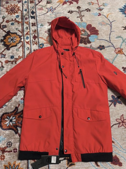 Продам куртку новый