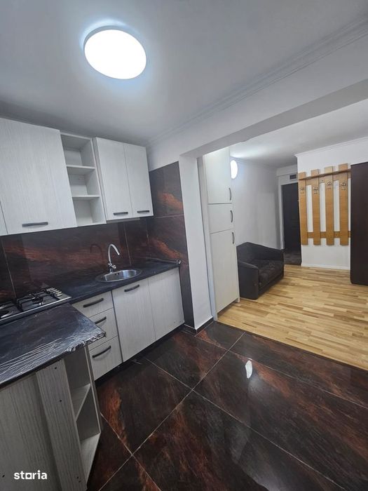 Vând 2 garsoniere la preț de una, 32.2 mp,  parter CET