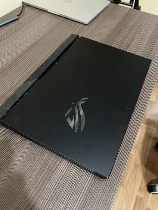 Игровой ноутбук Asus ROG Strix G15 AE