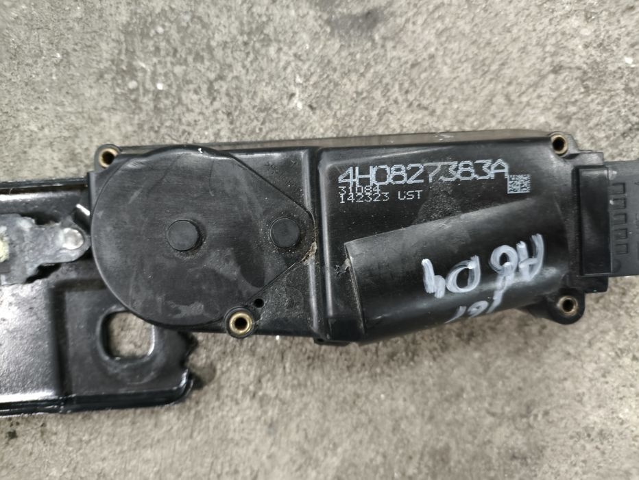 Брава за заден капак за Audi A8 D4