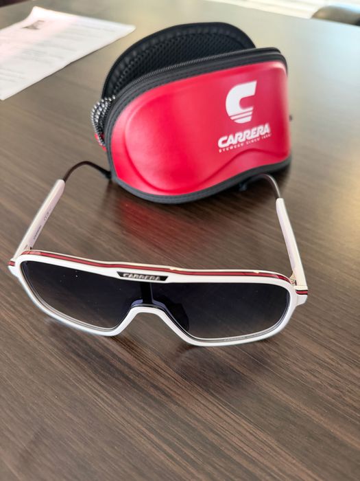 Carrera Слънчеви очила
