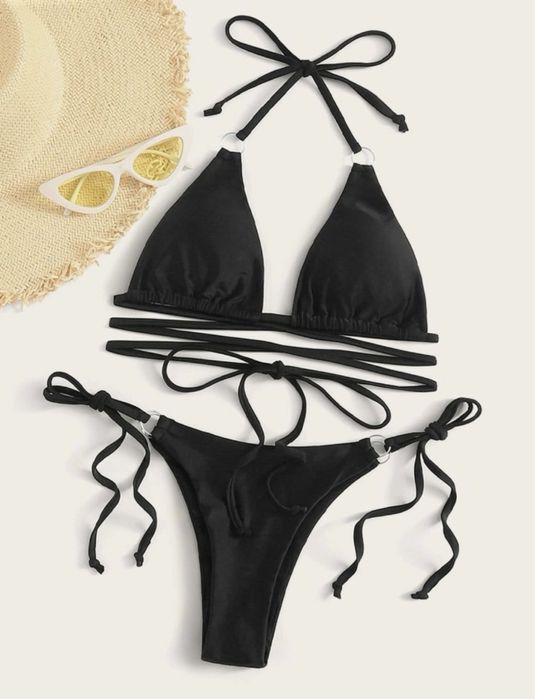 Черни бански с връзки