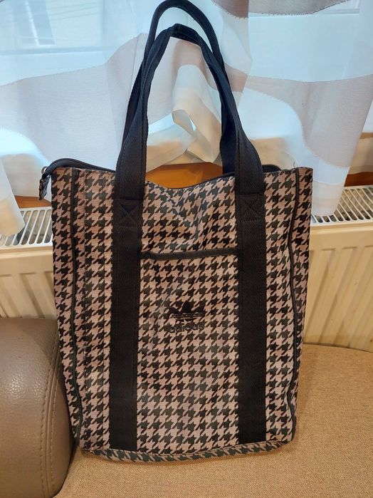 Дамска Спортна чанта адидас