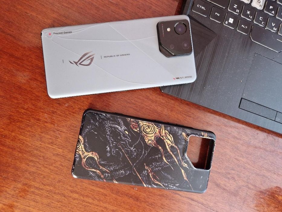 Продам Asus ROG phone 8
