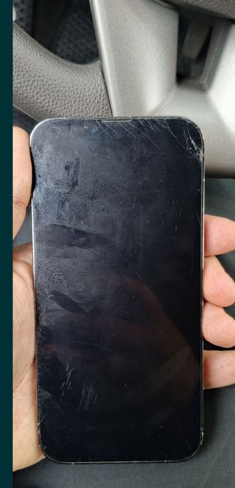 Срочно продается iPhone 13 pro Green