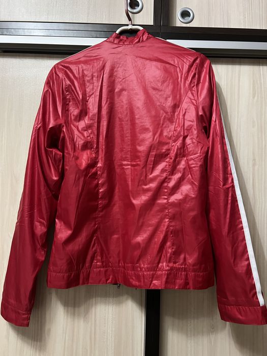 Дамско яке NIKE , Червено пролетно яке Adids,Дънкови якета