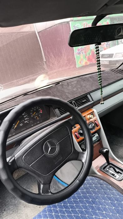 Мерседес бенз Е230