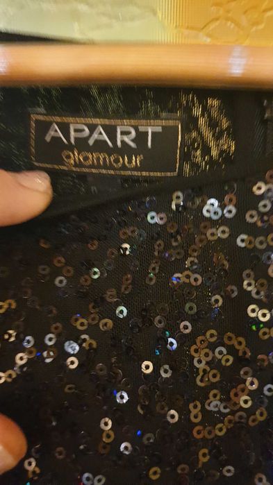 Нова елегантна рокля Apart