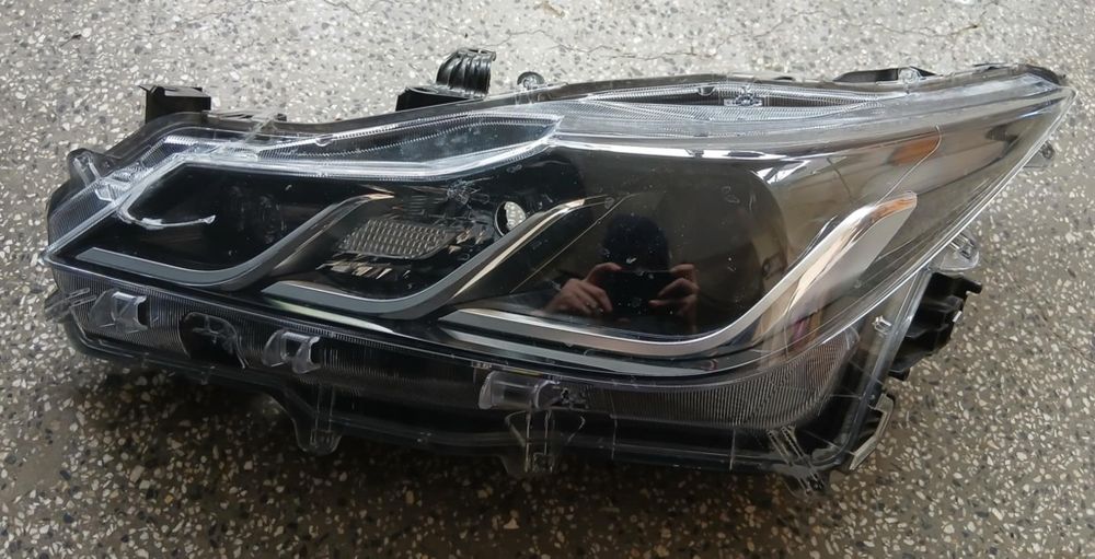 Ляв фар за Toyota Corolla E210 2018- 2022г Тойота Корола 19345F