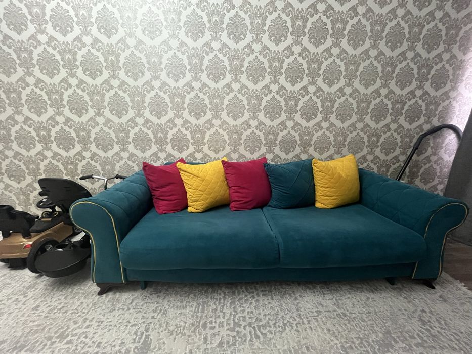 Диван с креслами