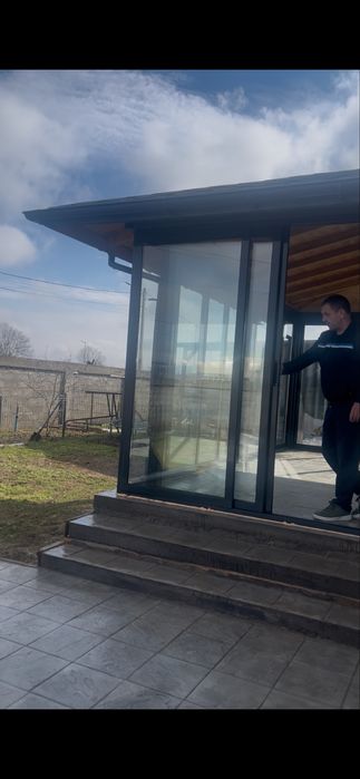 Usi glisante pentru terase si foisoare