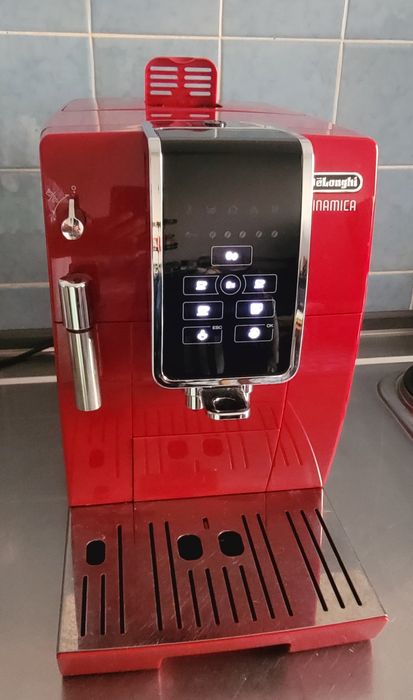 Кафеавтомат De'Longhi Dinamica ECAM 358.15.R (Red Edition)