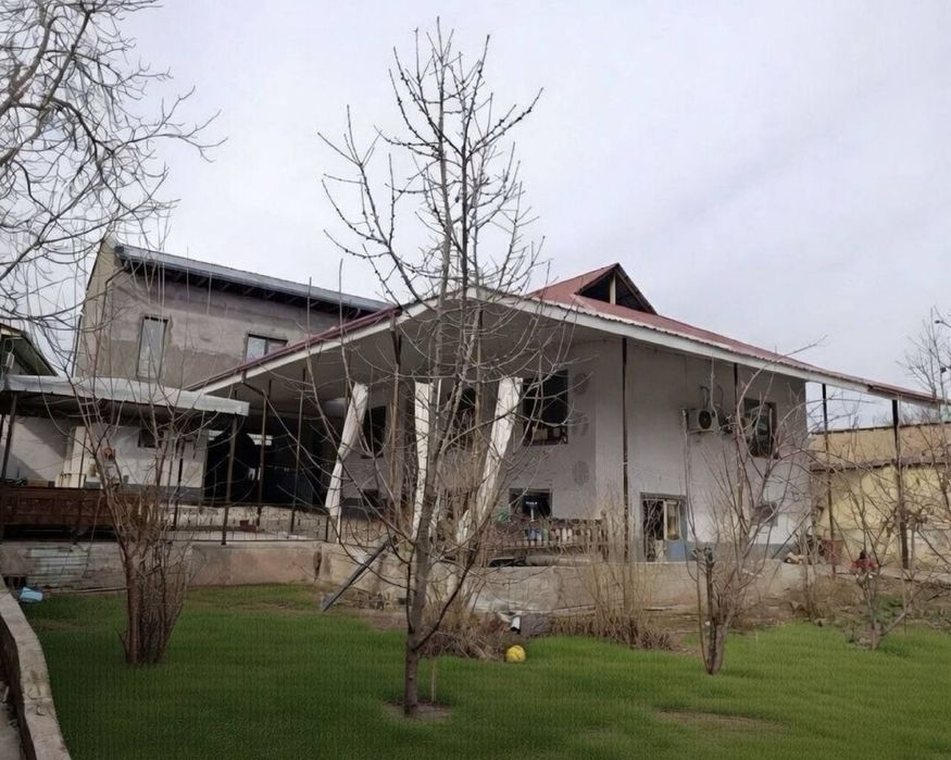 Учкахрамон Дом Участок 6 соток 200 м² 11 комнат