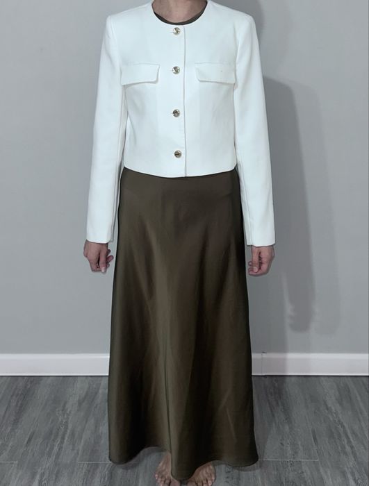 Продаются платья (от 5000тг до 15000тг)