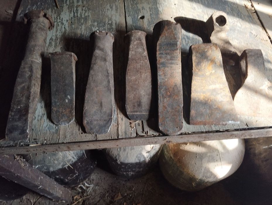 Лопатка ,кетмон ва инструментлар