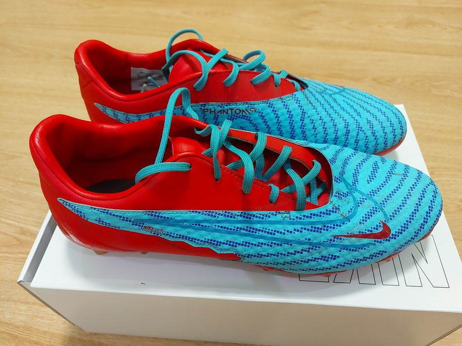 Футболни бутонки Найк Фантом 44