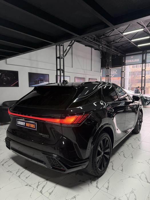 Продается Lexus RX500h F Sport 2024