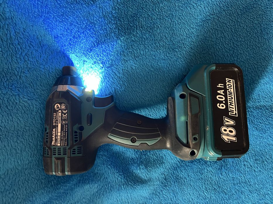 Лед лампа/led light за батерия dewalt/makita 90W JCB, батерии замакита
