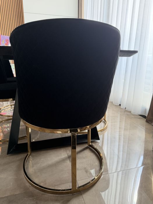 Vand masa dining cu 6 scaune Divani & sofa
