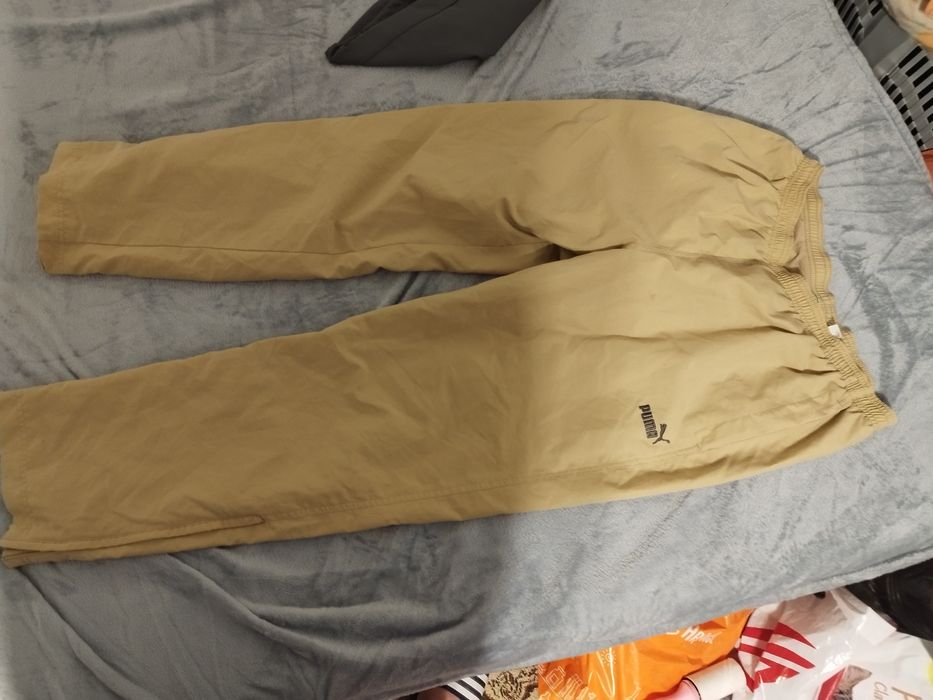 Pantaloni Puma.   .