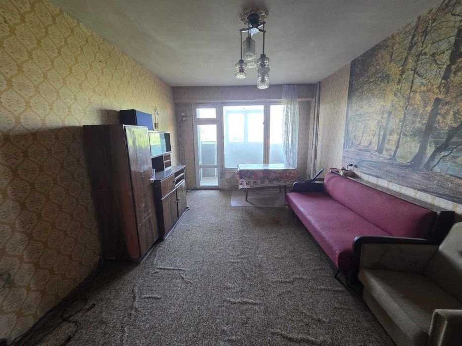 Тристаен апартамент в кв. Любен Каравелов, гр. Хасково