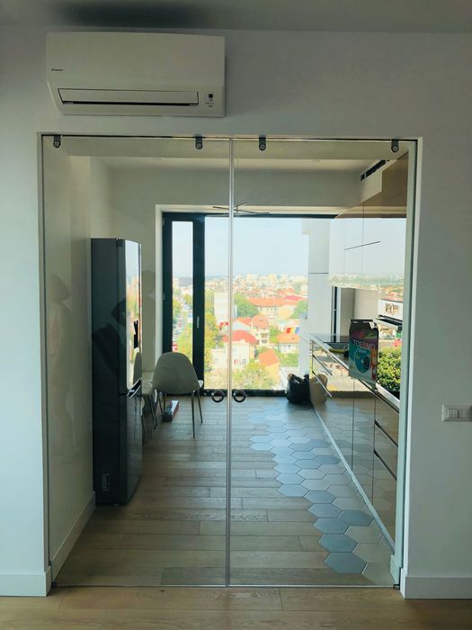 Usi din sticla securizata