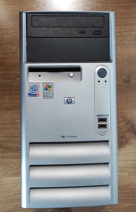 Стар компютър с Win XP