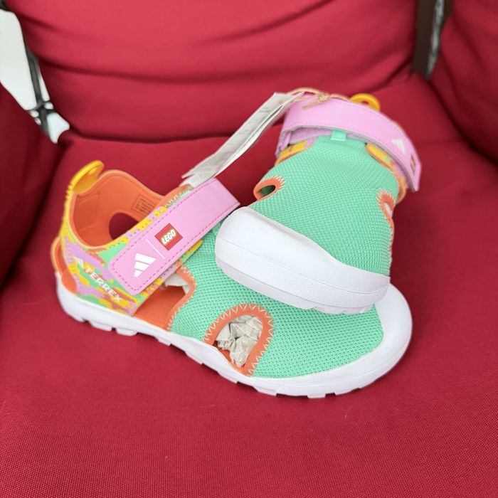 Sandale Adidas x LEGO Terrex Captain Toey – NOI, Mărimea 35