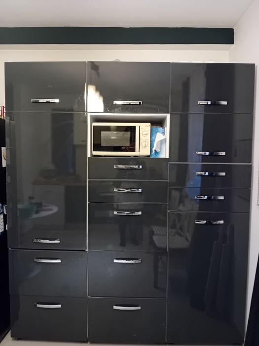 Vând mobila bucătărie urgent valabil 22.02.2026