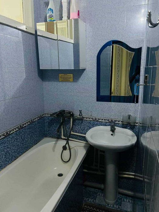 Продаётся 3х комн квартира на 4 этаже Ор-р  Центральная аптека