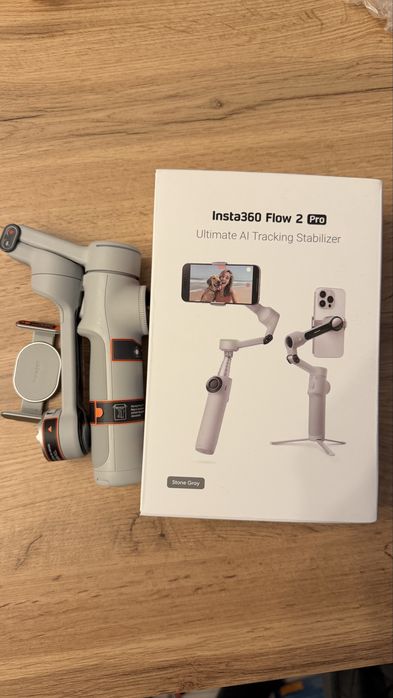 Insta360 Flow 2 Pro Stabilizator pentru Smartphone