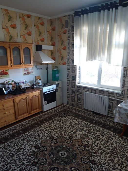 Kogonda 6 sotixli kottej sotiladi