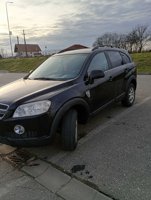 Vând Chevrolet Captiva