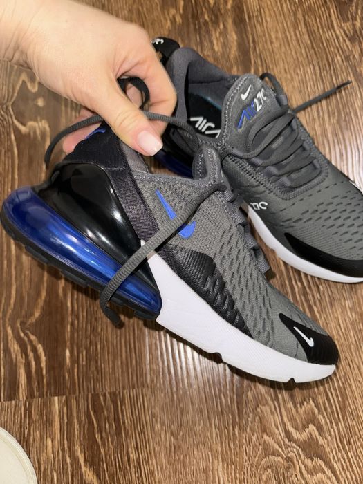 Срочно! Кроссовки Nike!