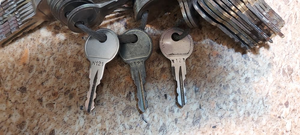 Thule ключалки,патрони,ключове за багажник,автобокс,греди,ски цагажник