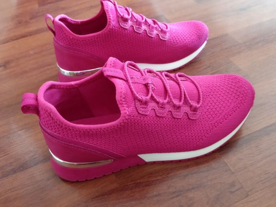 Дамски маратонки Venice и Graceland.