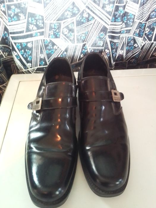 Продавам Елегантни Мъжки Обувки