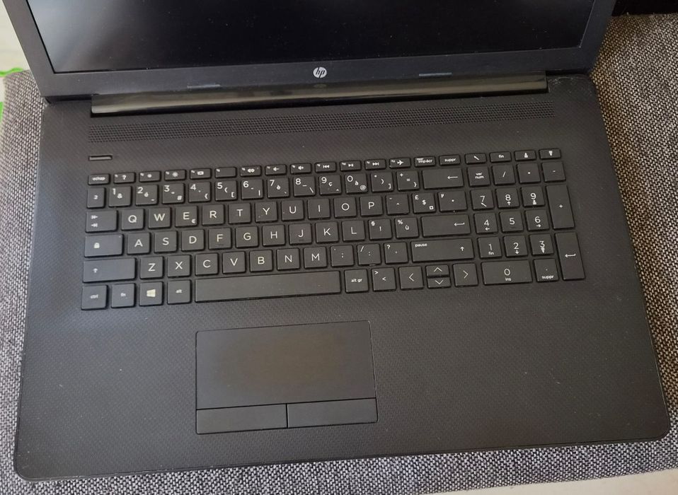 vand laptop jocuri  Hp .17"FH.Ryzen 7.16 Gb.RX Vega.Ssd+Hard