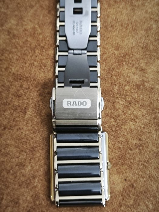 Часовник RADO...