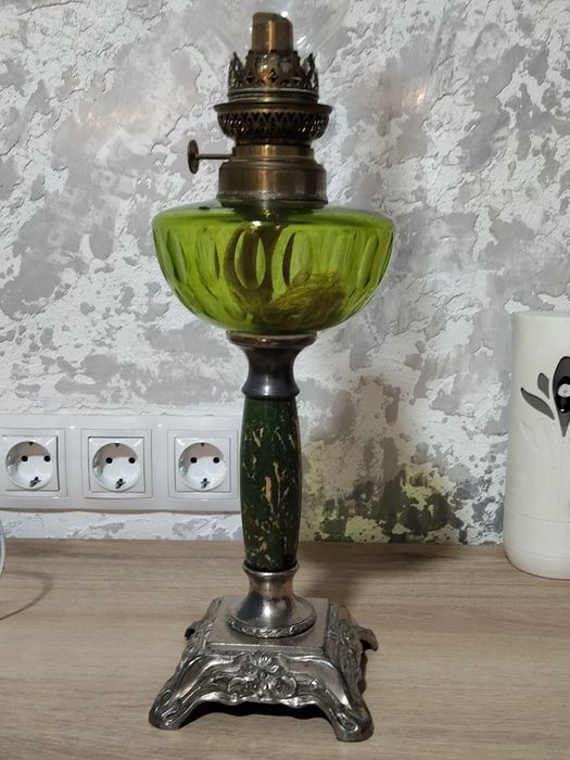 Стара газова лампа